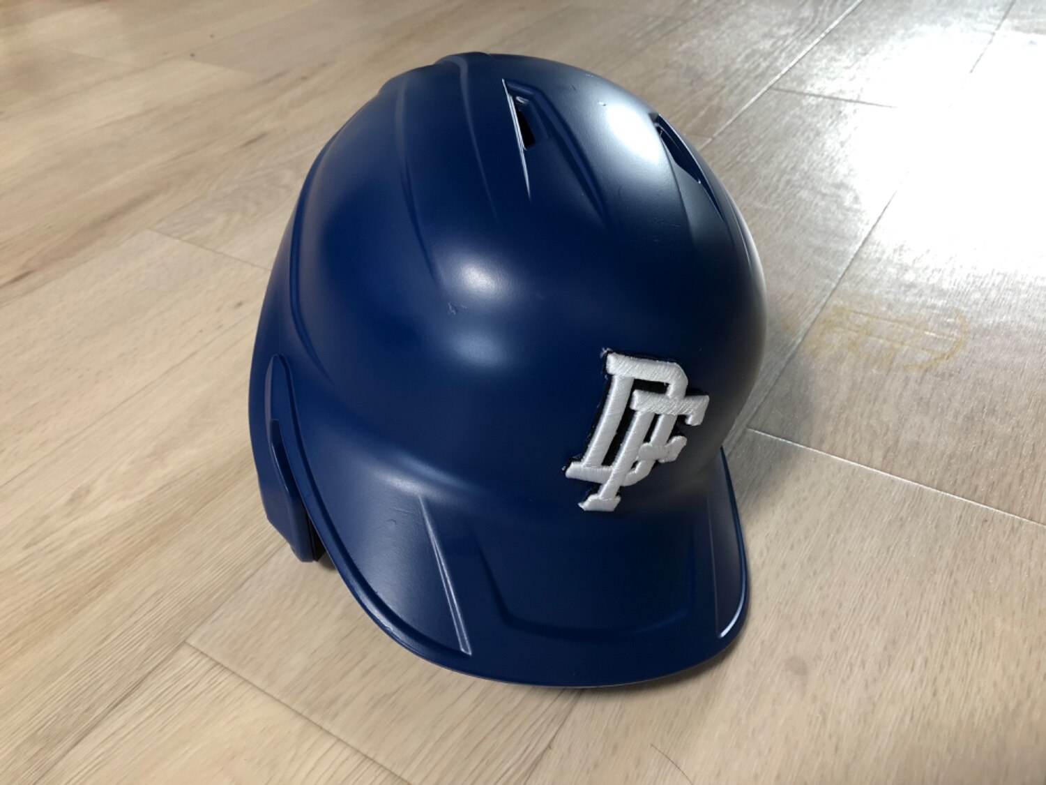 極美品 RAWLINGS ローリング 野球 ヘルメット 右打者用 硬式 片耳 極美品 RAWLINGS ローリング 野球 ヘルメット 右打者用 硬式