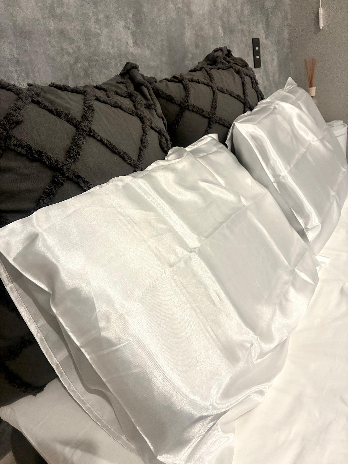 枕カバー シルク 枕カバーシルク 2枚セット 冷感 ひんやり エアロシルク なめらかな肌触り 美容枕 枕 ピローケース  シルク枕カバー エアロシルク 枕カバーシルク レビュー画像12