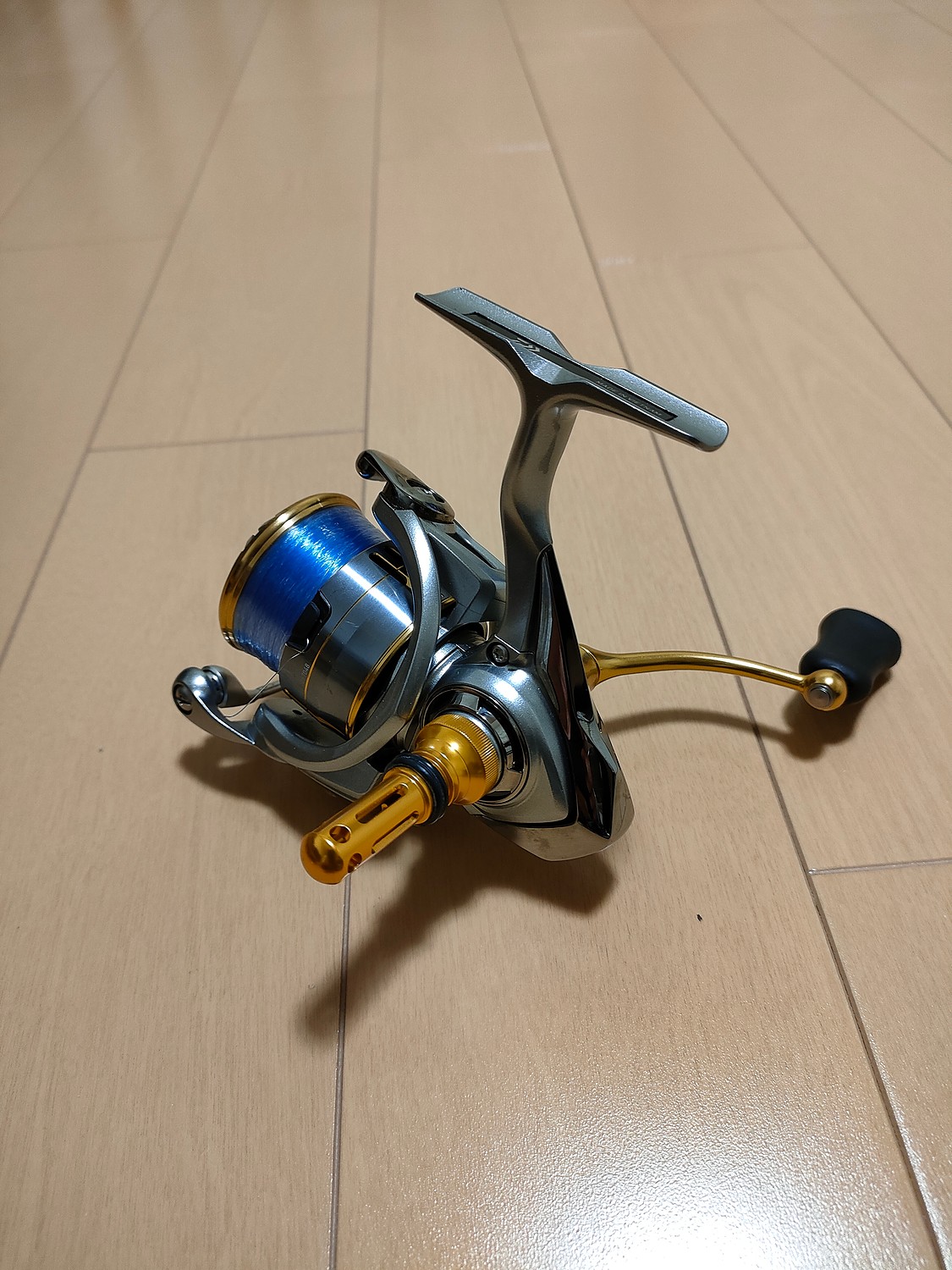 楽天市場】【送料無料】ゴメクサス リール スタンド シマノ shimano ダイワ daiwa 共回り式 スピニングリール 専用 リール カスタム  パーツ リールスタンド 16 ナスキー レガリス LT 2000 など用 ボディーキーパー アルミ 42mm Gomexus(ゴメクサス（GOMEXUS）)(未購入を  ...