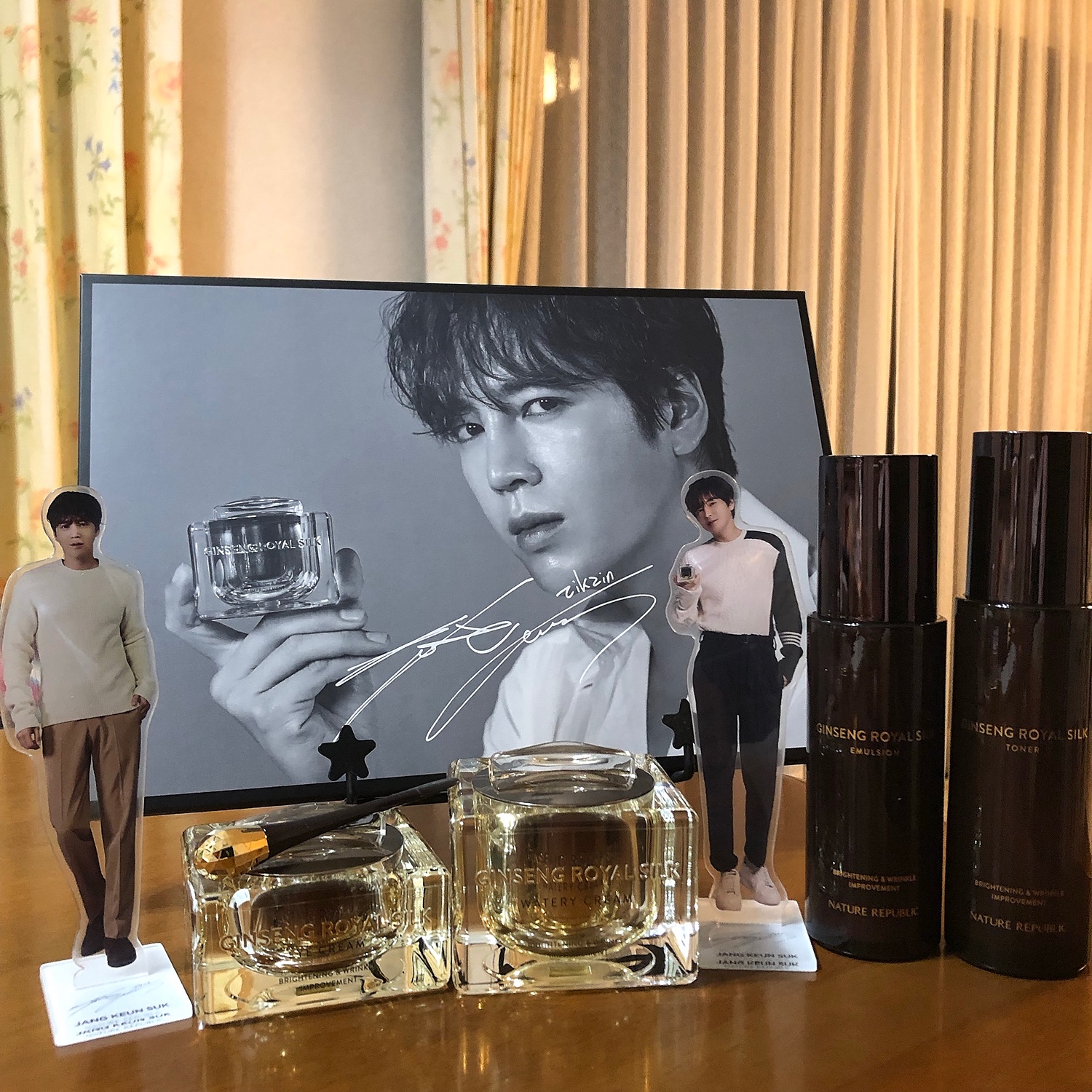楽天市場】【公式】ジンセンロイヤルシルクアイクリーム25ml