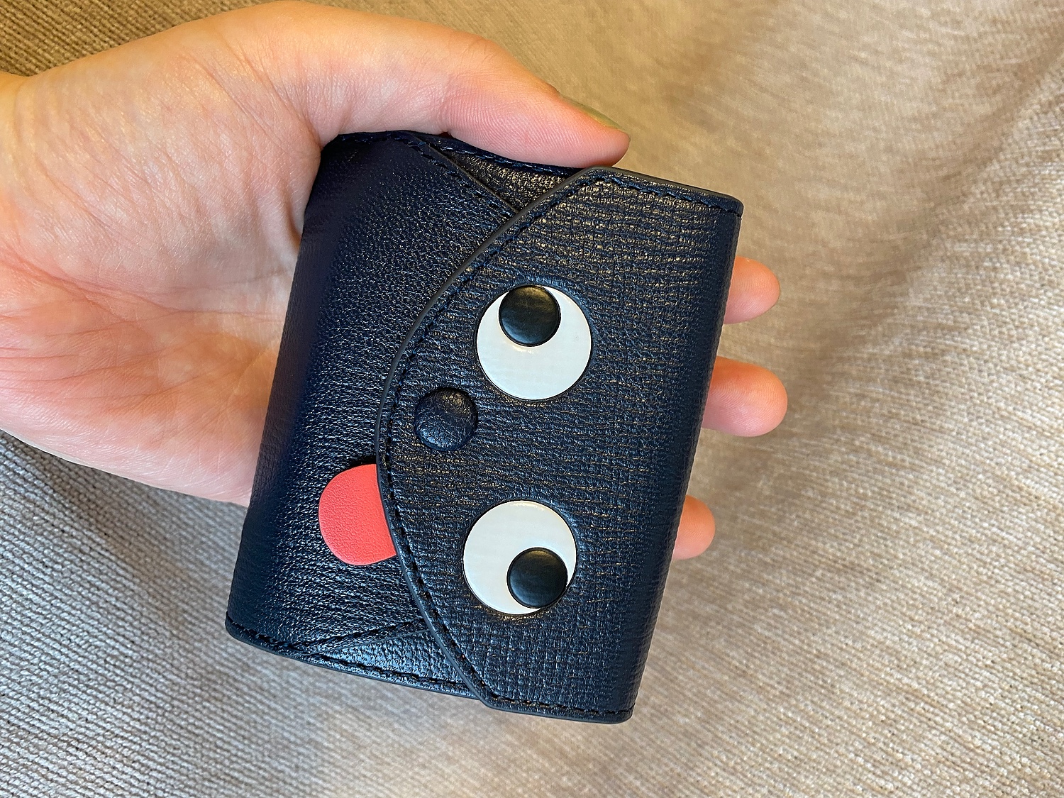 ANYA HINDMARCH ミニウォレット ミニ財布 三越伊勢丹 | ANYA HINDMARCH/アニヤ ハインドマーチ通販 | Wink