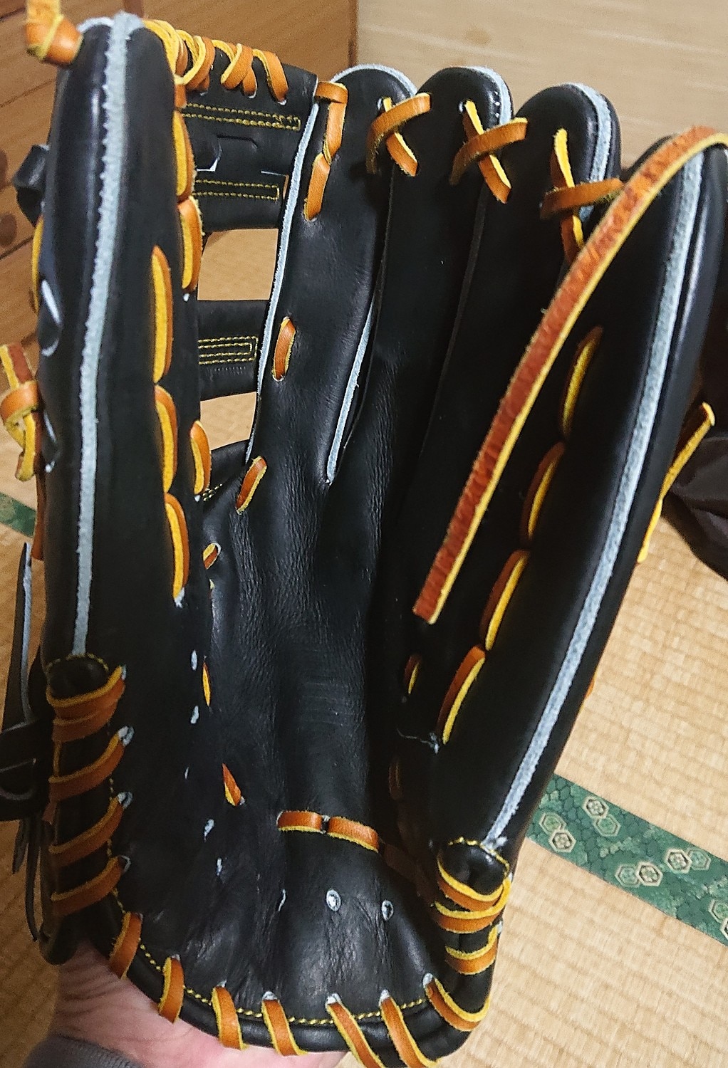 久保田スラッガー 硬式グローブ 外野手 ブラック 高校野球対応 しっかり掴めるポケットと真っすぐの背面がgood Ksg Sps 久保田スラッガー 硬式グローブ 外野手 ブラック 高校野球対応 しっかり掴めるポケットと真っすぐの背面がgood Ksg Sps
