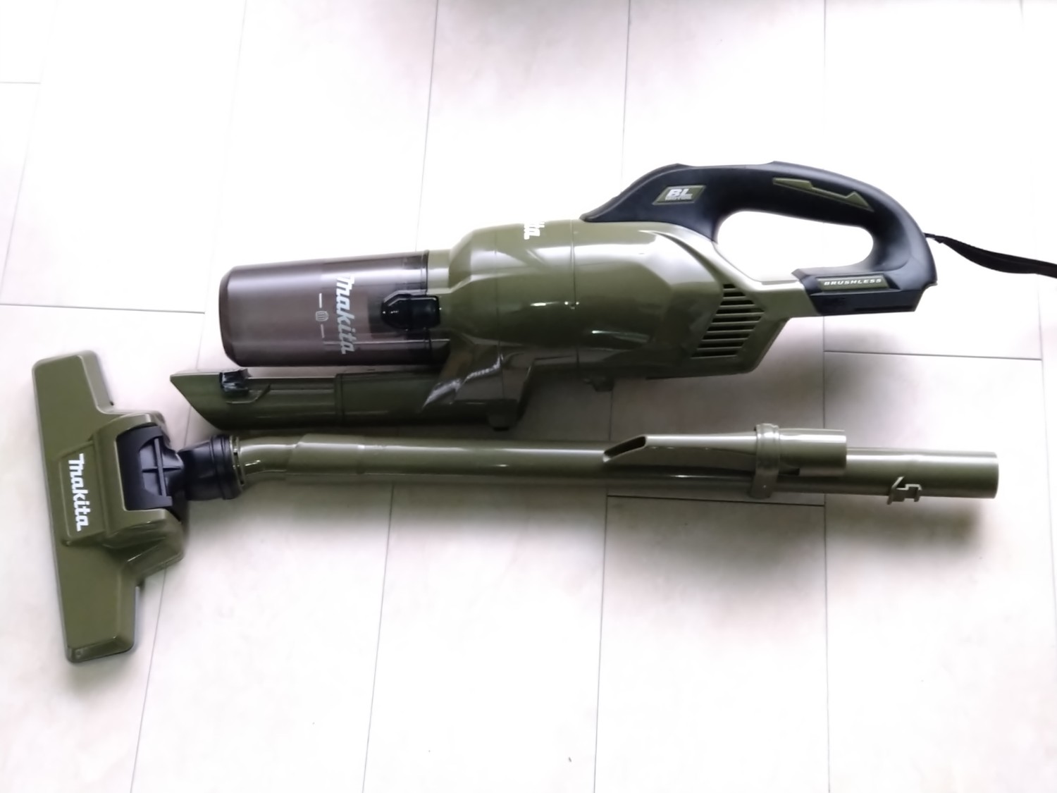 楽天市場】マキタ CL286FDZO 充電式クリーナー(掃除機) 18V
