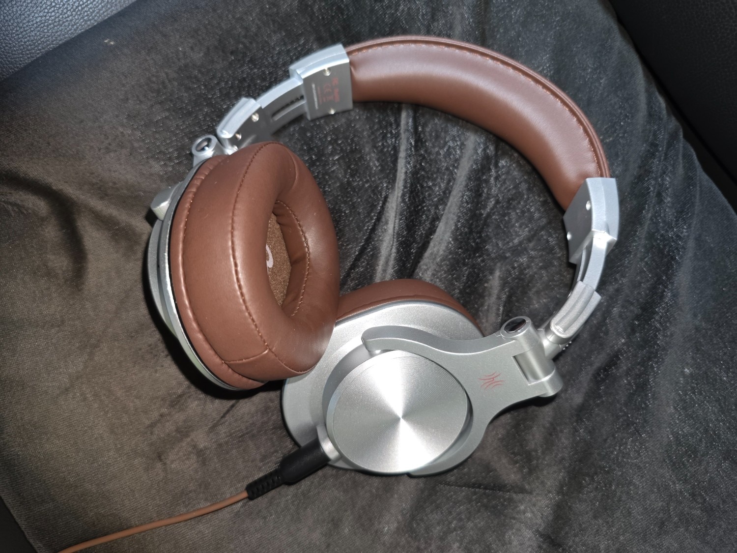 OneOdio A70 ワイヤレス ヘッドホン 72時間再生 Bluetooth 5.2 ヘッドフォン 有線 無線 兼用 OneOdioA70 ワイヤレスヘッドホン 有線無線両用 レビュー画像3