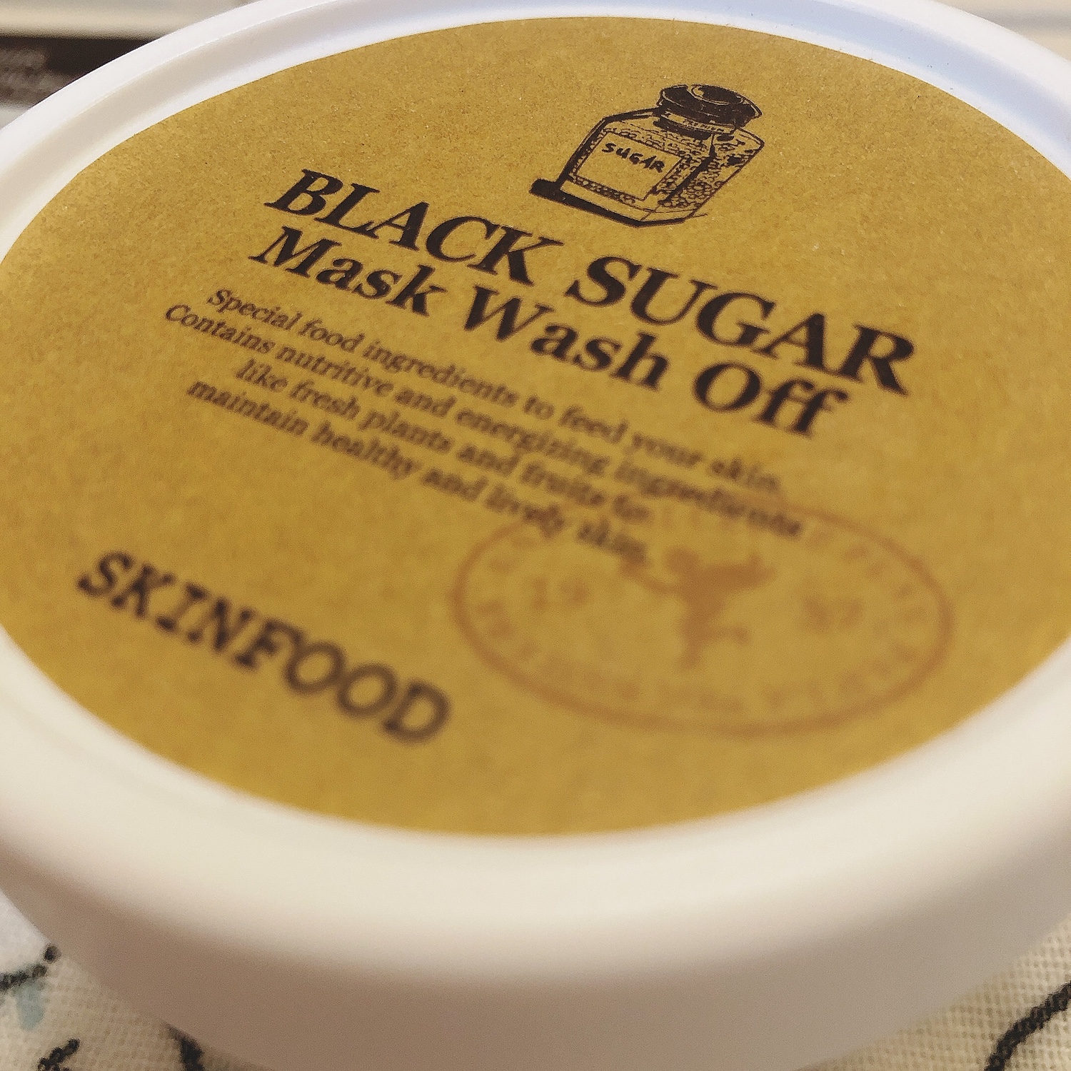 楽天市場 Skinfood スキンフード ブラック シュガー ウォッシュオフマスク Black Sugar Wash Off Mask 100g 韓国コスメ クレンジング スキンケア 毛穴 角質ケア ツルツル 配送無料 韓国直送 Comarket みんなのレビュー 口コミ