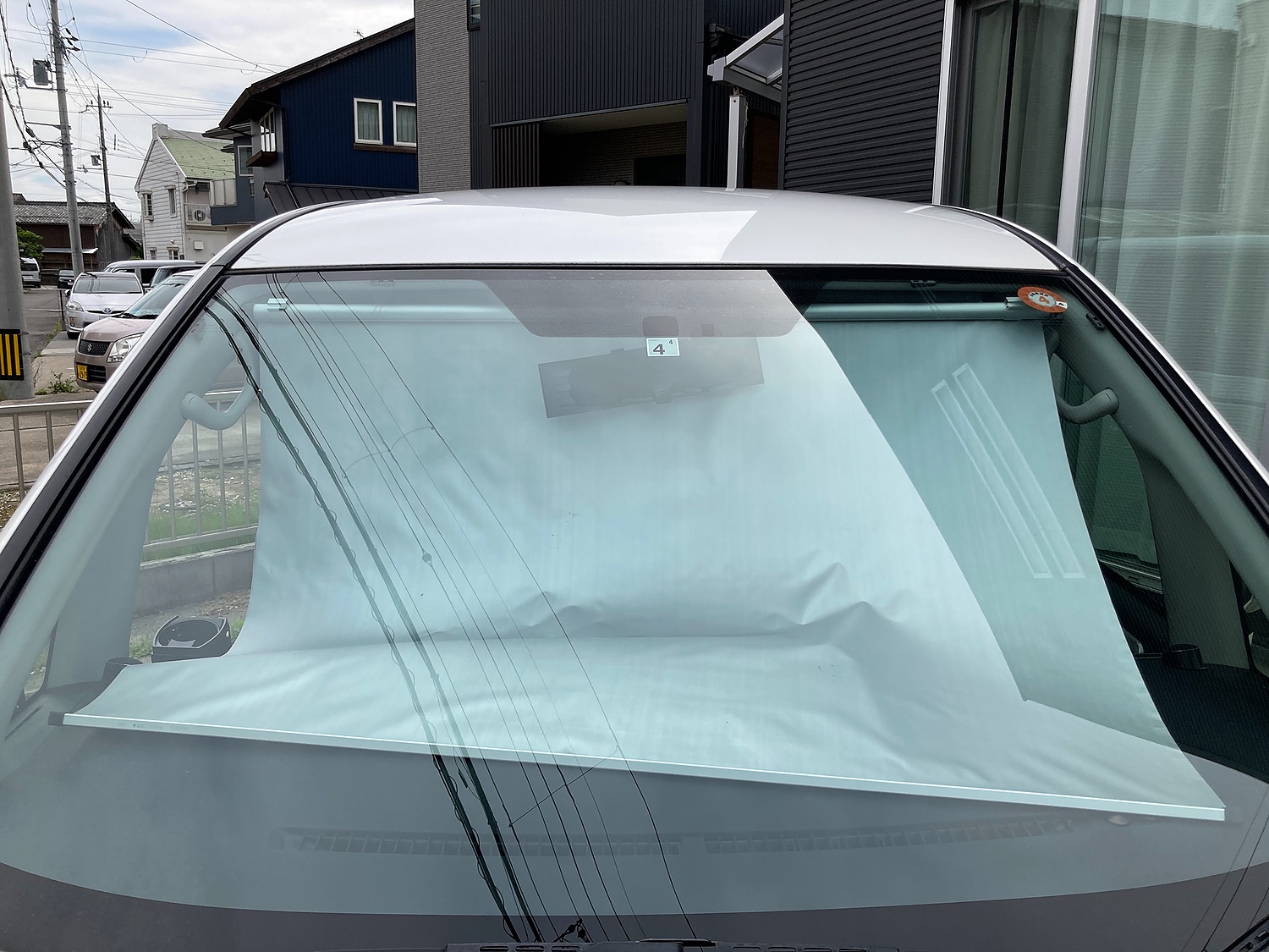サンシェード 車 常時取付型 80 90 駐車 ノア Shinshade 日除け セレナ エルグランド他 ルーミー Ss 1155 Voxy ロールスクリーン Uvカット 車中泊 遮光 自動巻き上げ フロント サンシェード 車 常時取付型 80 90 駐車 ノア Shinshade 日除け セレナ エルグランド他 ルーミー Ss 1155 Voxy ロールスクリーン Uvカット 車中泊 遮光 自動巻き上げ フロント