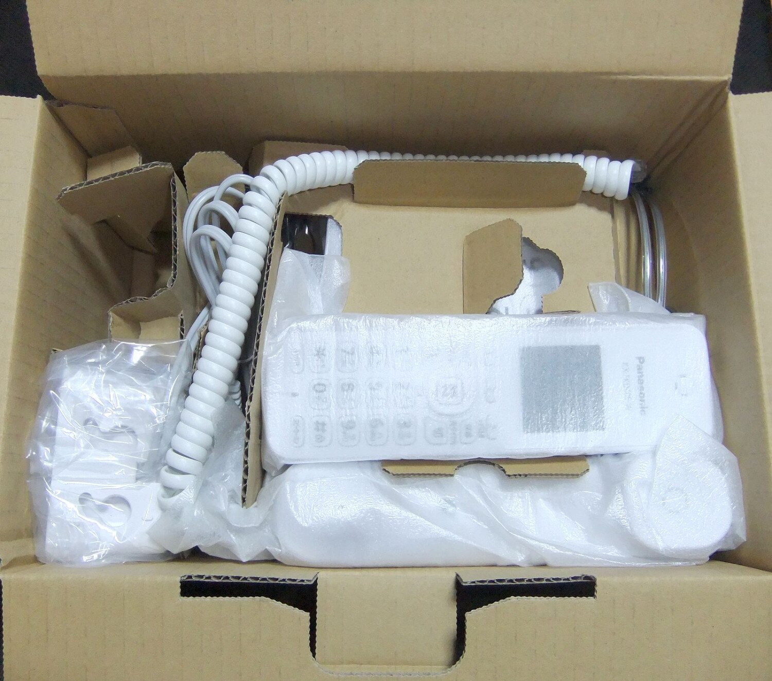 Panasonic コードレス電話機 子機1台付/ホワイト VE-GD27DL… パナソニック Panasonic デジタルコードレス電話機 子機1台付き