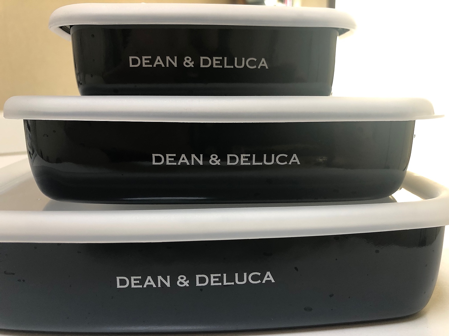 【楽天市場】ディーンアンドデルーカ ホーローコンテナ3サイズセット DEAN&DELUCA 保存容器 ホーロー容器 キャニスター ふた付き ...