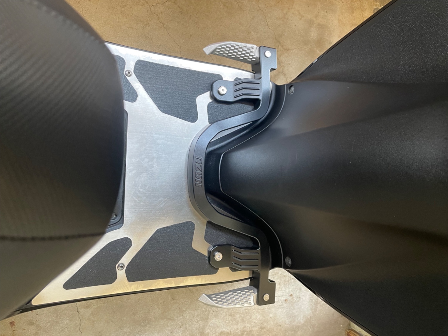 ホンダ ディオ110用 ステップバー HONDA DIO110(JK03) 足元快適