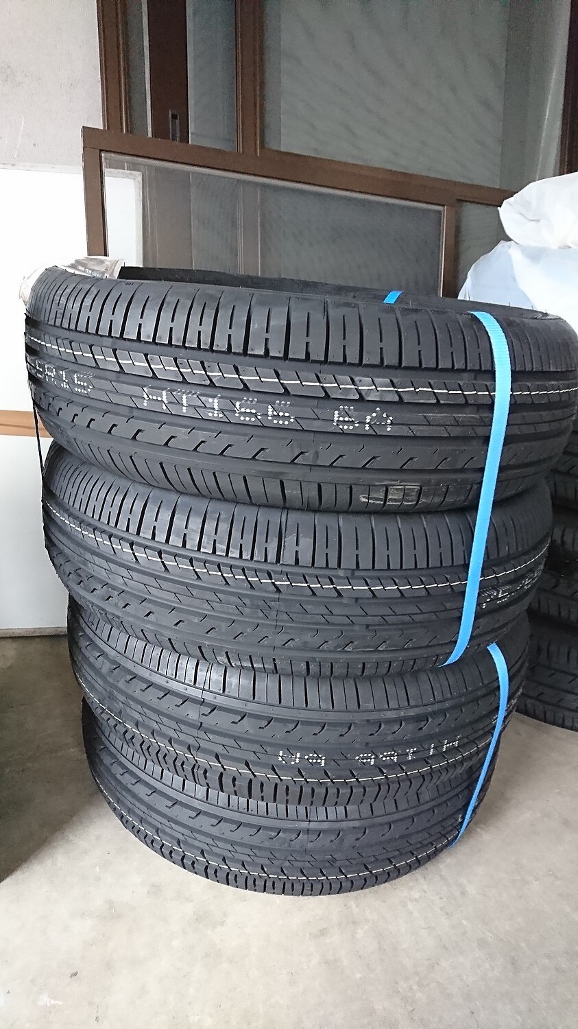 楽天市場 Zeetex ジーテックス Zt1000 175 65r15 送料無料 175 65 15 175 65 15 175 65 15 サマータイヤ 夏タイヤ 単品 15インチ Autoway オートウェイ 未購入を含む みんなのレビュー 口コミ