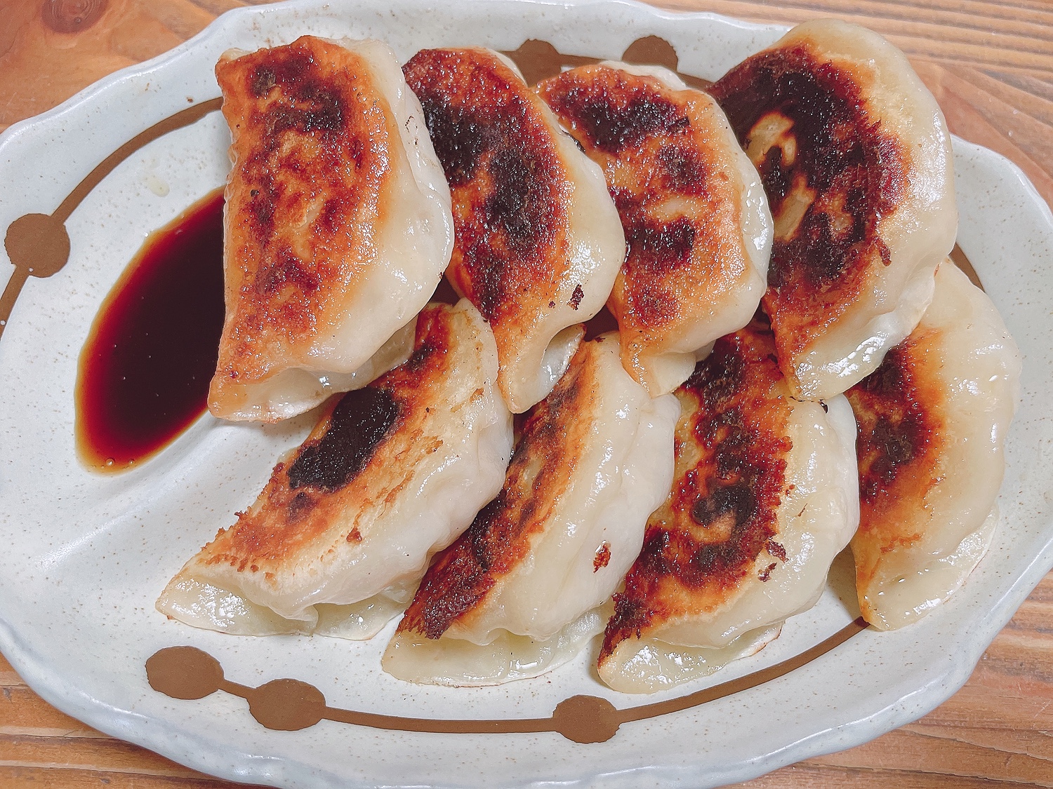 楽天市場】餃子 最大2年半待ちになった【餃子屋 はまだ】の新商品 手包み 生姜餃子 25個 約 4人前 約675g しょうが餃子 にんにくなし 餃子  生姜餃子 うまい餃子 絶品 宅飲み もちもち 点心 にんにく不使用 冷凍餃子 冷凍 ぎょうざ 絶品 冷凍惣菜 おつまみ 宅飲み ギフト ...