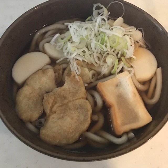 楽天市場】高砂食品 青森なべ焼うどん 1ケース 10食入 送料無料 鍋焼きうどん 醤油味 国産小麦使用 ゆで麺 天ぷら 麩 日高昆布使用 常温100日間 保存可能 ご当地 簡単調理 ギフト お取り寄せ(こだわり麺工房 高砂) | みんなのレビュー・口コミ