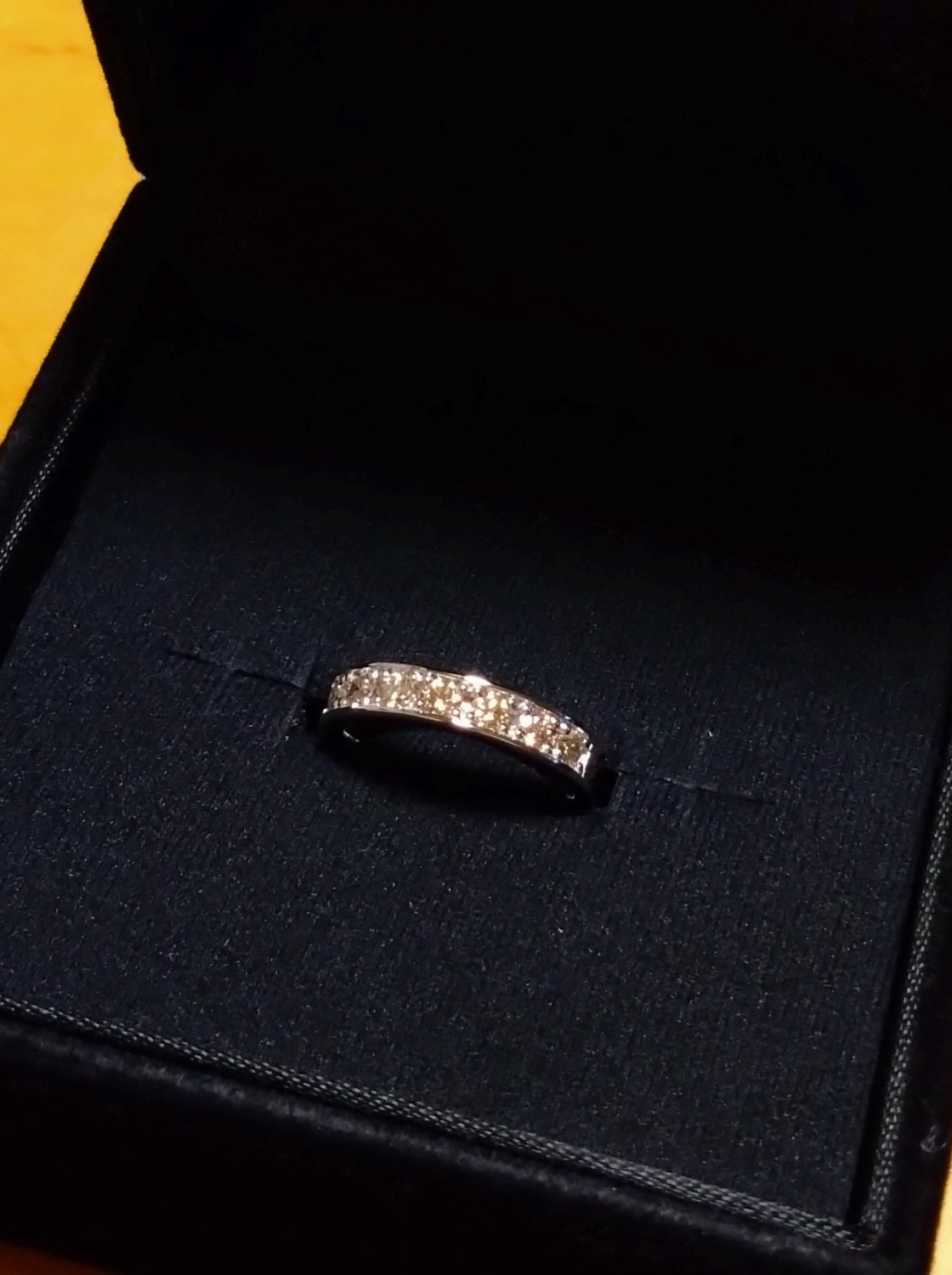 キラキラ✨D0.50ct Pt900 天然ダイヤモンド ハーフエタニティリング 楽天市場】Pt900 0.28ct ダイヤモンド エタニティリング側面