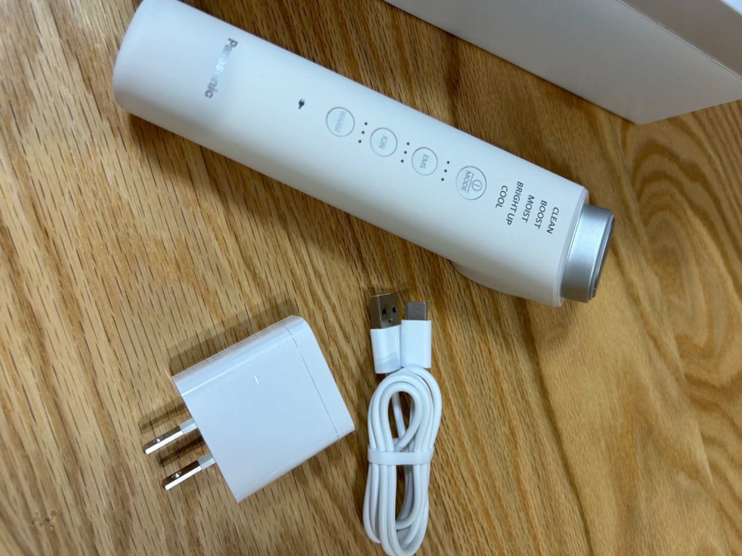 美顔器 boost ホワイト 充電ケーブル付き 楽天市場】【公式店】 パナソニック イオン美顔器 イオンブースト