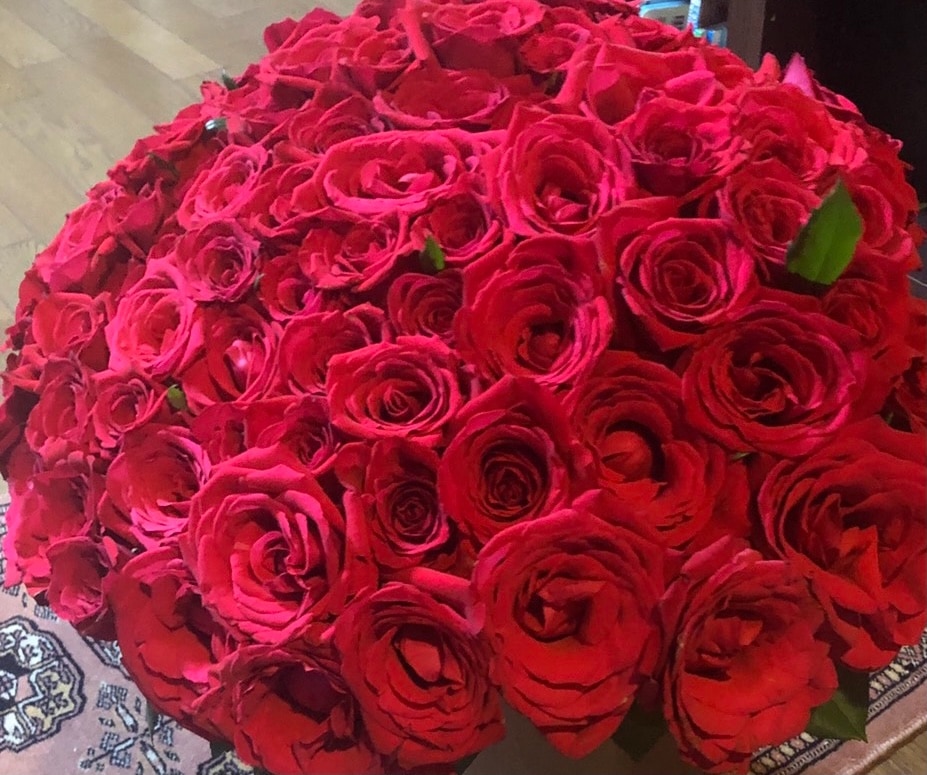 楽天市場 バラの花束 本以上で本数指定承ります バラ 生花 花束 赤バラ ピンクバラ ミックスバラなど 花束 誕生日 送料無料 誕生日プレゼント 女性 花 ギフト 108本 プロポーズ 60本 還暦祝い 愛の告白に赤い薔薇 144本 101本 100本 99本 50本 40本 30本 お祝い