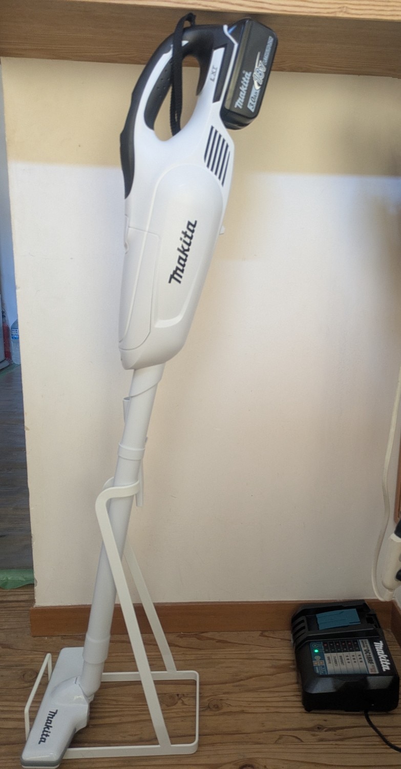 楽天市場】【正規店】 マキタ 充電式クリーナー CL182FDRFW コードレス