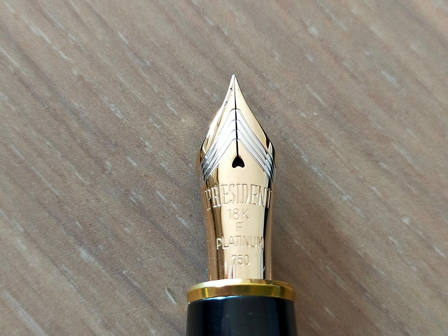#050 オーバーホール済み 万年筆 PLATINUM プレジデント 18k プラチナ万年筆 プレジデント PRESIDENT PLATINUM 18K 極細字EF/細字F