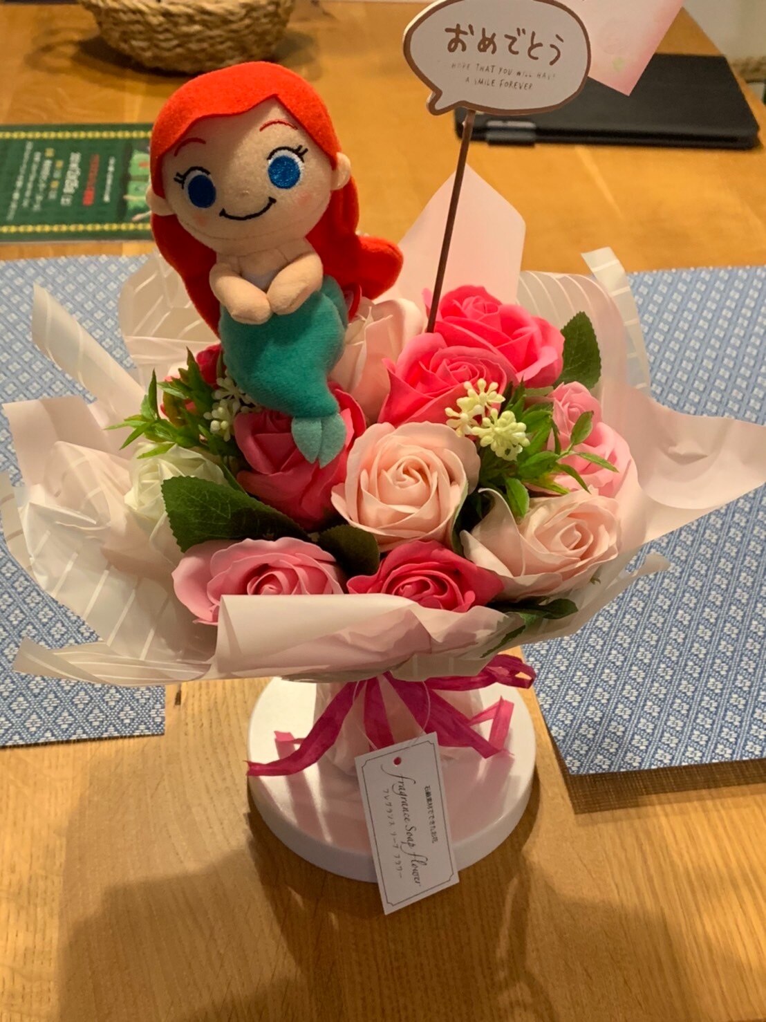 楽天市場 22年 母の日 ソープフラワー 花束 ディズニー ぬいぐるみ お誕生日 プリンセス ミニー プーさん 発表会 卒業 成人式 退職 送別 出産祝い お祝い 卒業祝い 入学祝い コンサート 舞台 ちゃんちゃんこ ブーケ 送料無料 バルーン電報 花ギフト 花模様