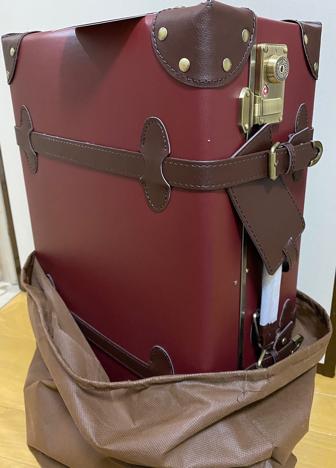 スーツケース Chocolat バーガンディーブラウン Mサイズ - バッグ