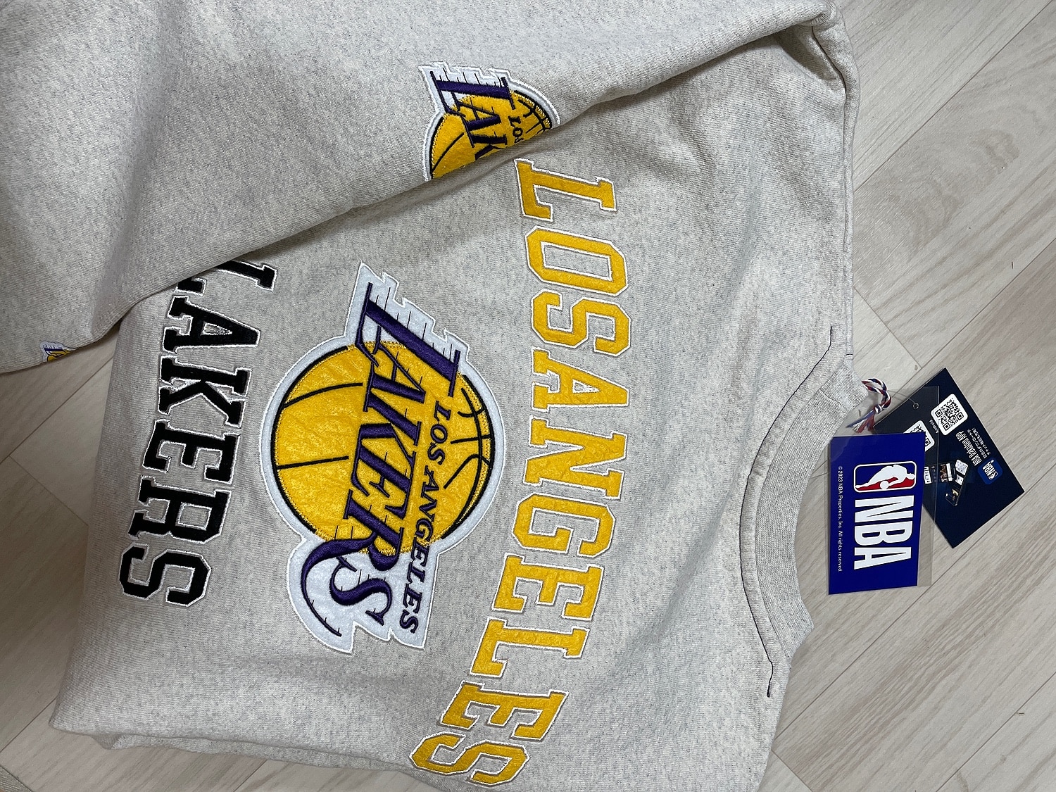 NBA 別注 チーム レタリング スウェット Lakers オートミール　M 楽天市場】【待望の再入荷＆新作追加！】NBA 別注 チーム レタリング