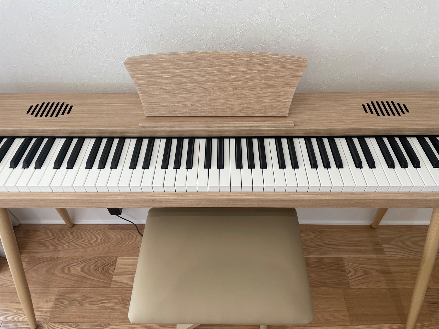 スタンド付き　電子ピアノ　88鍵盤　給電タイプ　オークベージュ スタンド付き】電子ピアノ 88鍵盤 木製 給電タイプ dream音源