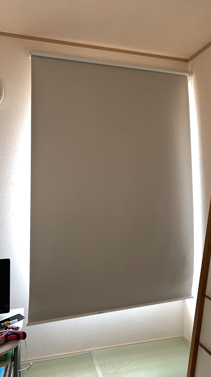 ロールスクリーン ロールカーテン ロールブラインド 幅130cm 遮光率99.99% 無地 遮光 節電 省エネ 取り付け簡単 ナチュラル  カフェ リビング 居間 すだれ モダン 北欧 おしゃれ 送料無料 ###スクリーンRK130###(お宝ワールド) みんなのレビュー·口コミ
