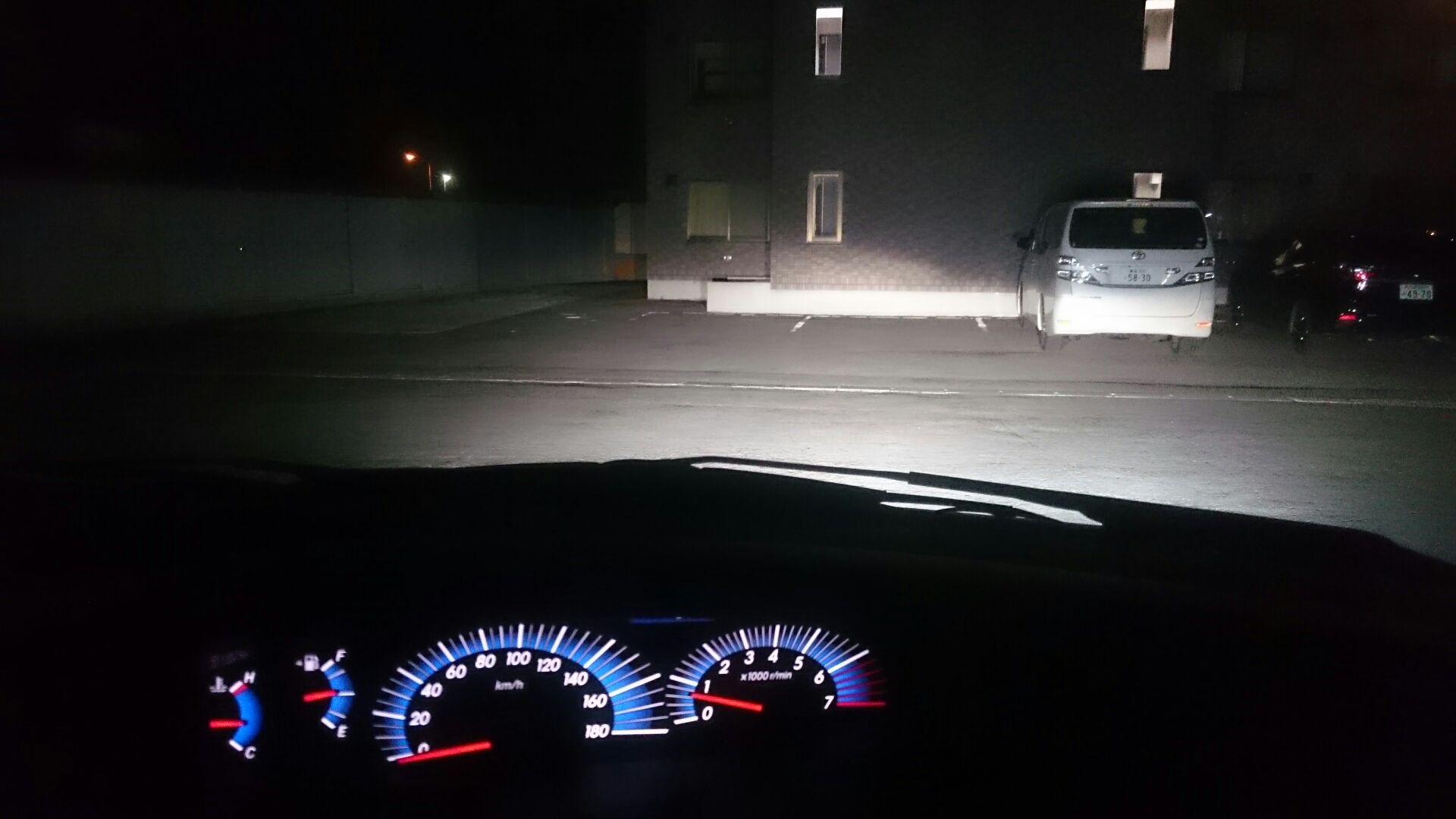 【楽天市場】HIDキット HID キット70W パワーアップ D2C D2R D2S D4R D4S 6000K 8000K 12000K 純正バルブ変換アダプタ付 ヘッドライト フィリップス 【楽天市場】HIDキット HID キット70W パワーアップ D2C D2R D2S D4R D4S 6000K 8000K 12000K 純正バルブ変換アダプタ付 ヘッドライト フィリップス