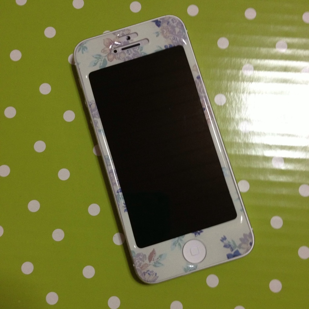 楽天市場 購入者さんの Dazzlin ダズリン ブランドコラボ ギズモビーズ Gizmobies カバー の専門店 Iphone5 ケース レビューで送料無料 ギズモビーズ Dazzlin ダズリン Pastel Flower シールタイプの新素材クッションカバー Iphone5 Iphone 5