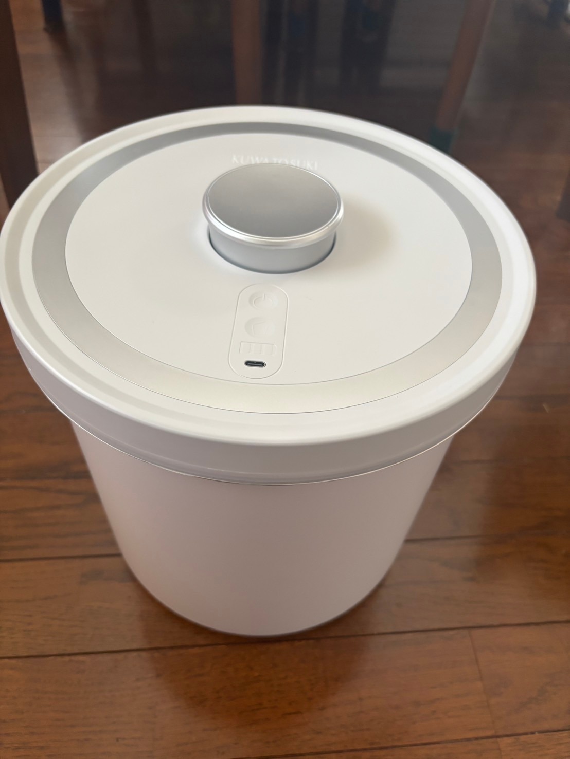 全自動真空保存容器 KUWATOSUKI AUTO FRESH KEEPER 全自動真空保存容器 KUWATOSUKI AUTO FRESH KEEPER - メルカリ