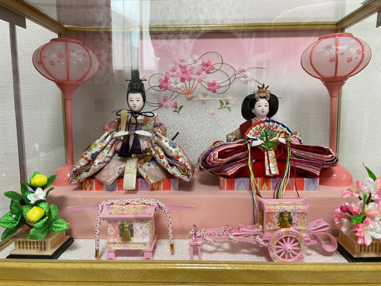コンパクト雛人形　美品　送料込み　　ひな祭りまで日にちかわない為最終値下げ 雛人形 コンパクト 平安雛幸 モダン 今どき ひな人形 おひなさま