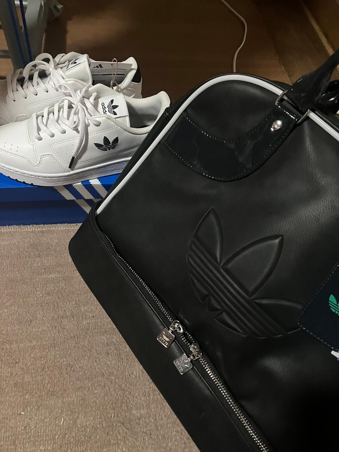 adidas｜【公式】アディダス adidas 返品可 ラージ プレミアム