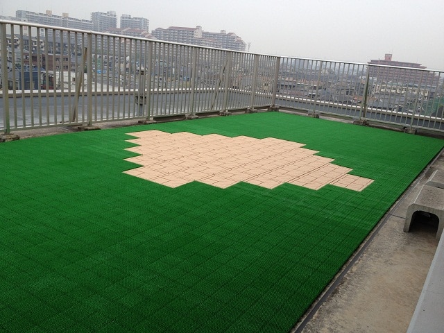 再再販 石目ユニットe 60枚 ベランダ ジョイントマット マット 屋外 庭 ジョイント 玄関マット 玄関 タイル ベランダマット ガーデン ガーデニング バルコニー ジョイントタイル 水はけ Diy 30cm テラス リフォーム ガーデンマット 床 床材 タイルマット 床タイル