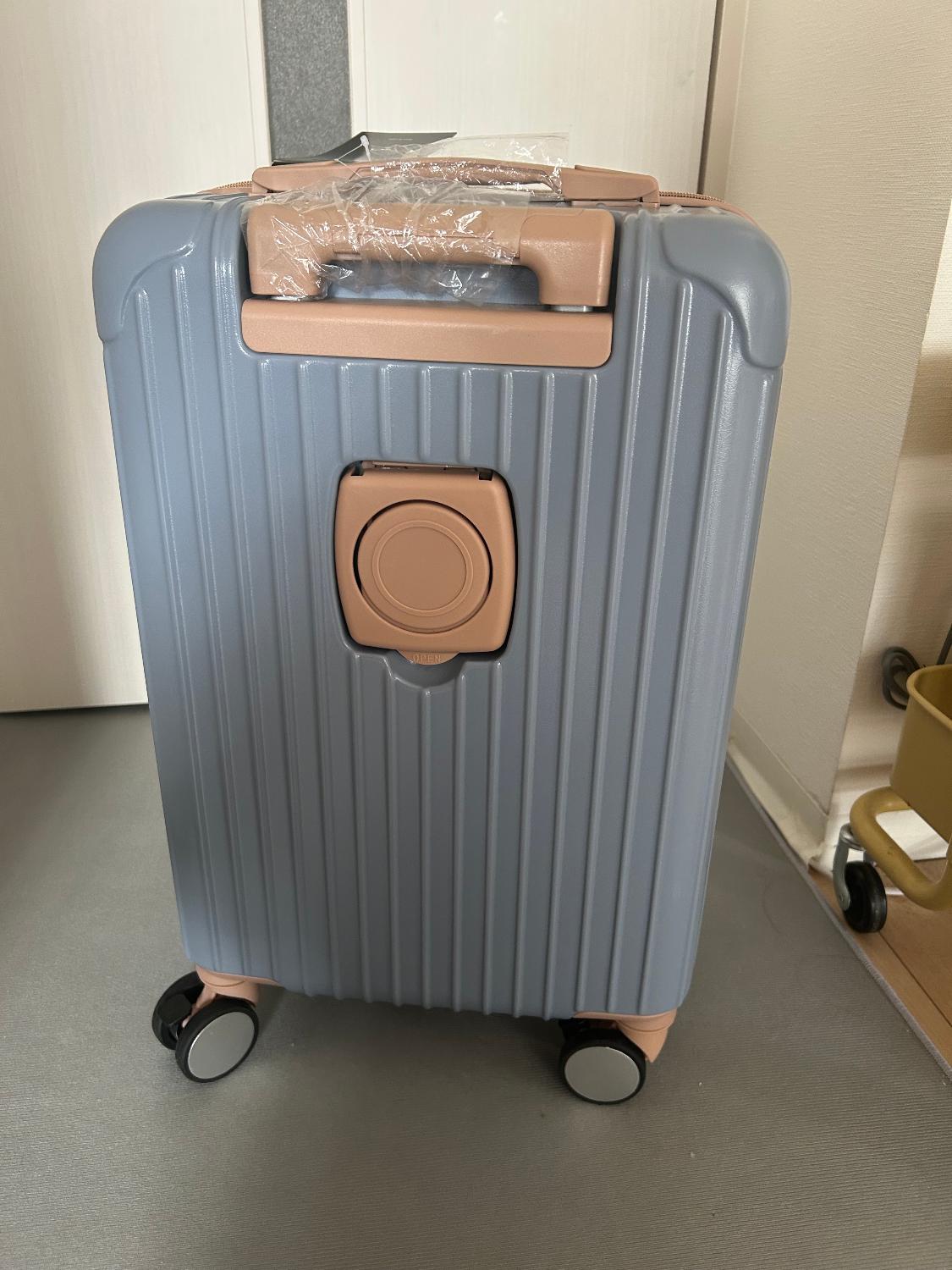 スーツケース Lサイズ 大容量 大型 キャリーケース TSAロック USBポート カップホルダー 容量拡張でき ストッパ TANOBIスーツケース T9088口コミ スーツケースレビュー レビュー画像7