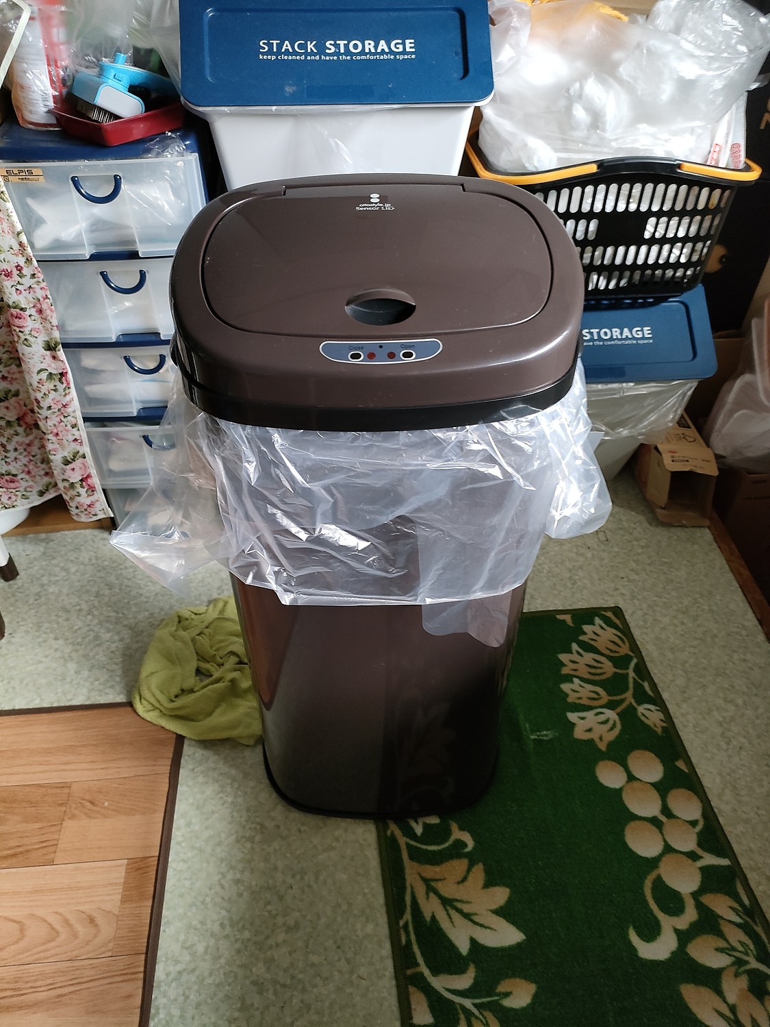 楽天市場 1年保証 ゴミ箱 自動開閉 42l ふた付き 大容量 人感センサー ごみ箱 45l 縦型 スリム センサー ペダルいらず 自動開閉式 ダストボックス ごみばこ 資源ゴミ おしゃれ かわいい キッチン 台所 リビング インテリア 見えない 45リットル ゴミ袋 対応 送料無料