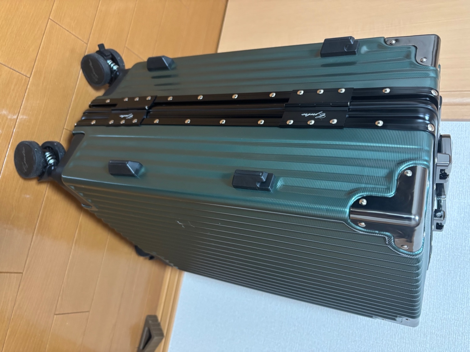 ★TVメディアで紹介★正規品 スーツケース キャリーケース キャリーバッグ 機内持ち込み 1泊2日 2泊3日 3泊4日  C.jutroスーツケース スーツケース口コミ フレームタイプスーツケース レビュー画像19
