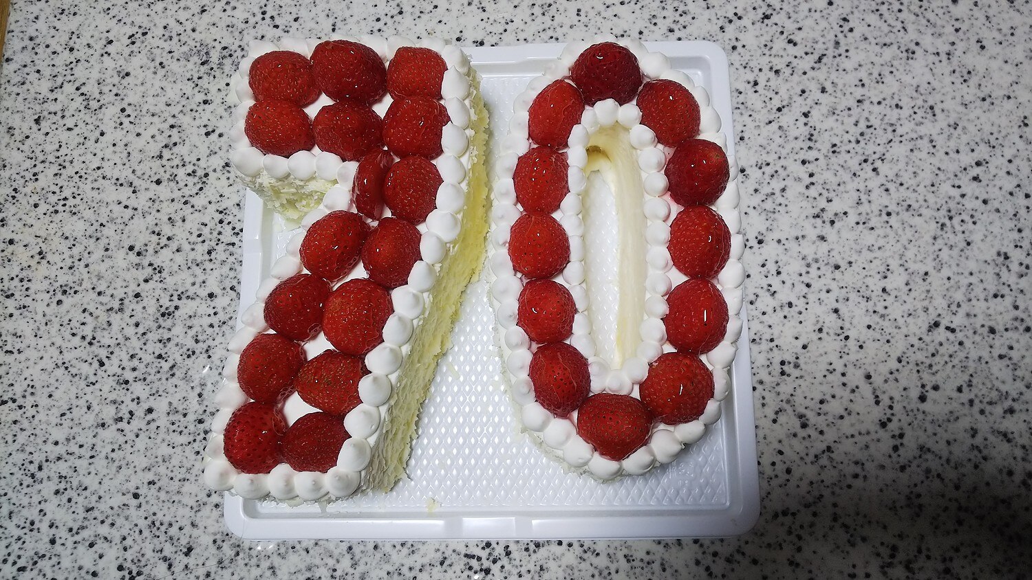 楽天市場 誕生日に大人気 記念の数字を形にしました ナンバーケーキ 7号サイズ フルーツ Or いちご記念日 バースデーケーキ お誕生日ケーキ お祝い プレゼント アニバーサリー 還暦 創作西洋菓子 大陸 ナンバーケーキ 未購入を含む みんなのレビュー 口コミ