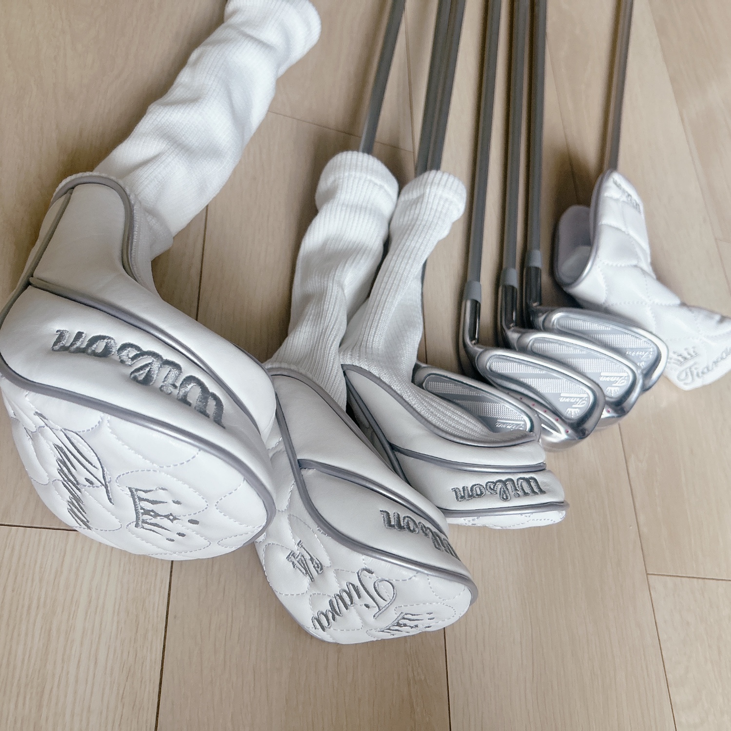 Wilson Tiara FLEX L 8本 M.U SPORTS レディース Wilson Staff ウィルソン ティアラ ニーノ 8本セット(1W、4W、U6
