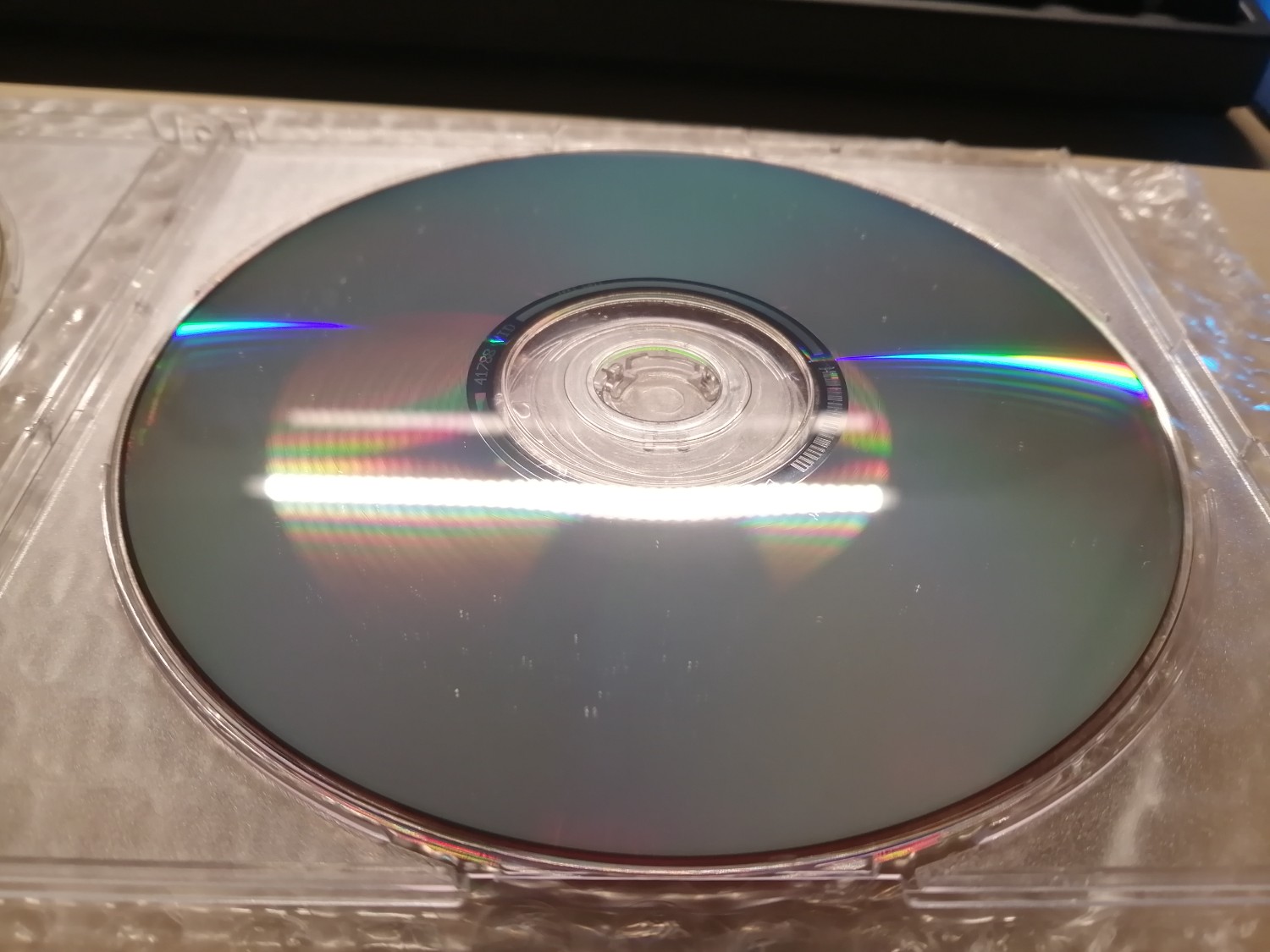 古いCD-R、読み取れない原因は「表」の劣化かも？ - PHILE WEB