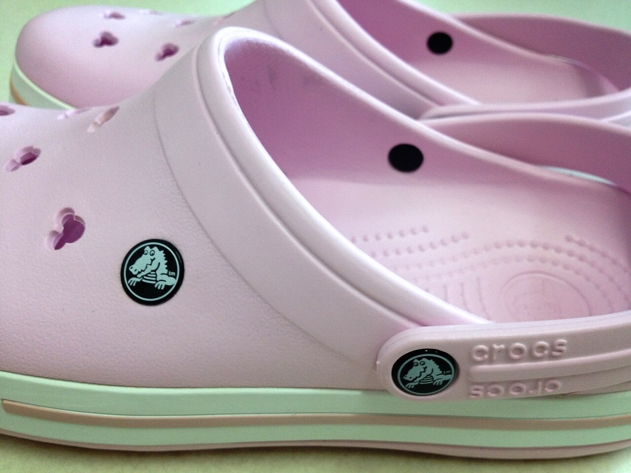 楽天市場 クロックス Crocs サンダル 送料無料 返品交換無料 ディズニー Disneyクロックス クロックバンド ミッキー2 Clustic R 未購入を含む みんなのレビュー 口コミ