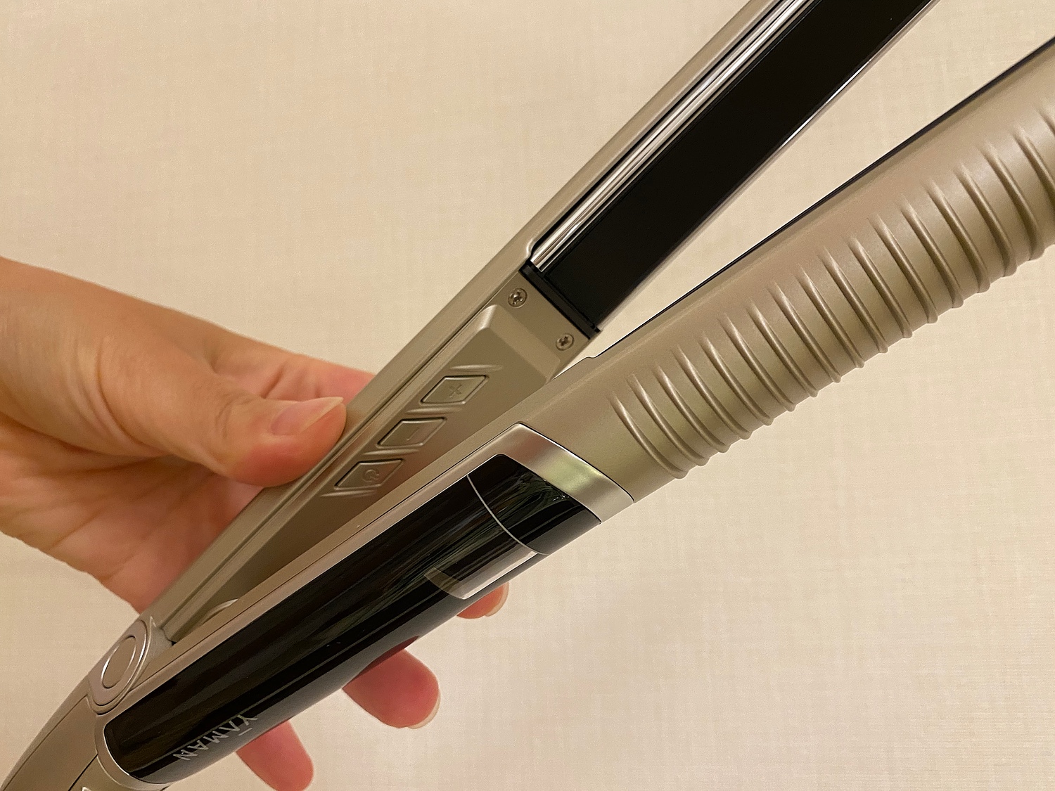 楽天市場】【P10%バック☆11/27 9:59まで】【新発売】ヘアアイロン