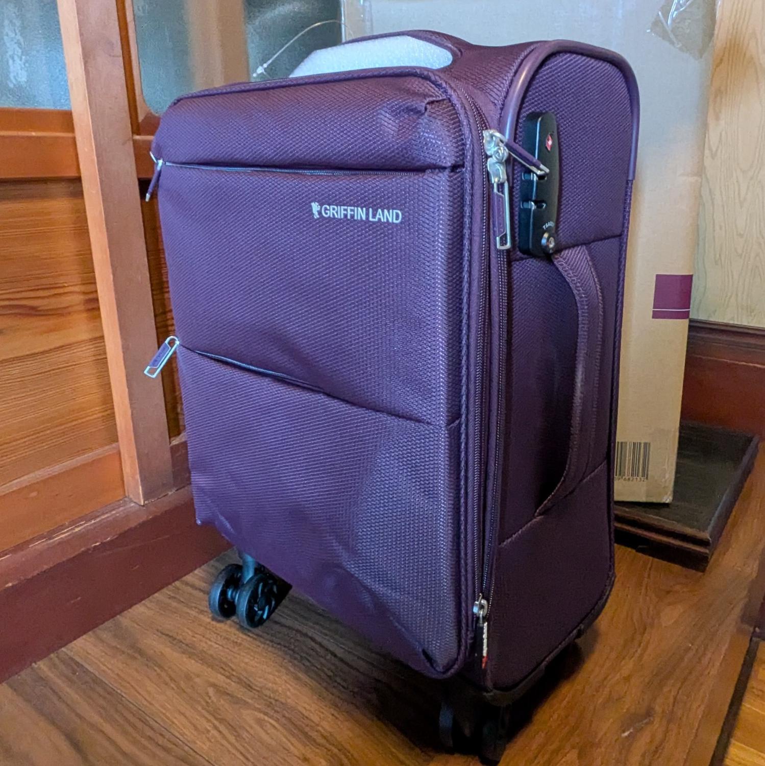 楽天市場】《グリフィンランド》 機内持ち込み キャリーバッグ 超軽量 