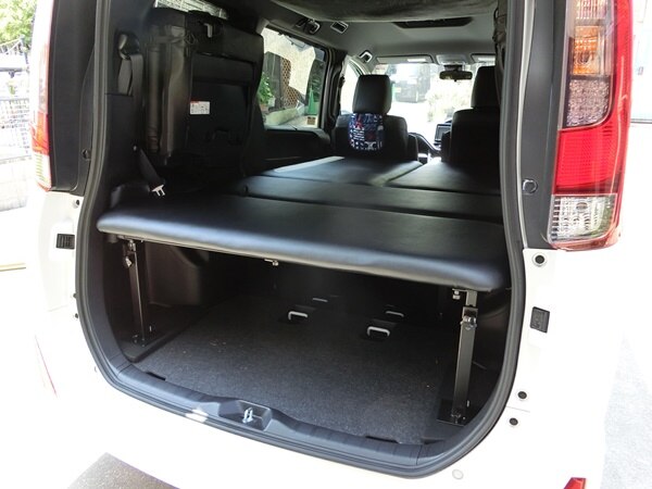 楽天市場 今なら送料 00 17年7月マイナーチェンジモデル適合 ノア 80系 車中泊 グッズ ノア 内装 カスタム Noah 内装 パーツノア 80系 専用 ベッドキットレザータイプ クッション材40mm mmチップウレタン mmウレタン ノア 車中泊 ベッドnoah 車中泊