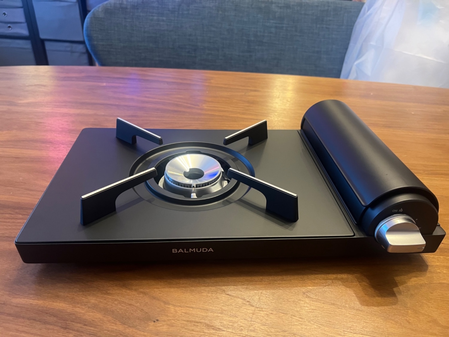 楽天市場】バルミューダ 正規品 カセットコンロ テーブルストーブ 薄型