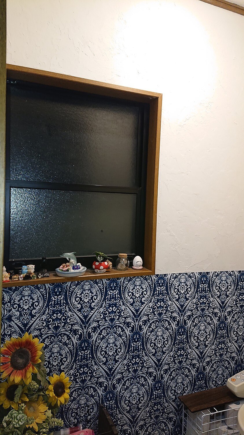 楽天市場 壁紙 シール ボタニカル 巾52cm 5 4m リメイクシート 防水 浴室 壁紙 貼ってはがせる壁紙 賃貸ok 風呂 植物 緑 青 花 Nu Wallpaper 壁紙屋本舗 壁紙屋本舗 カベガミヤホンポ みんなのレビュー 口コミ