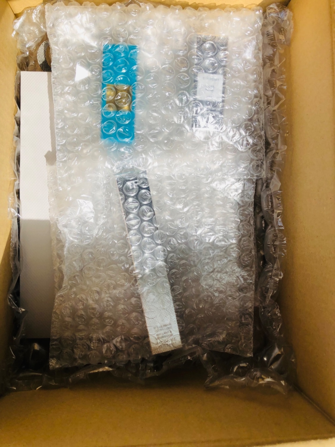 ソレイユ ネージュ グロス リュクス ｜ トムフォード tom ford トム フォード リップカラー 口紅 ギフト プ トムフォード グロスリュクス ソレイユネージュ レビュー画像14