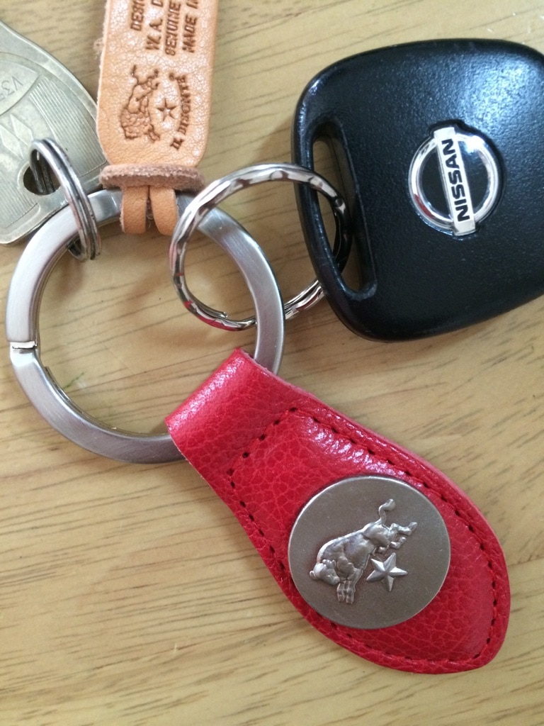 楽天市場 イルビゾンテ 正規品 Il Bisonte キーホルダー レザーキーホルダー 定番 イル ビゾンテ コンチョ付きキーホルダー 送料無料 ネコポスのみ メンズ レディース 54 1 商品番号 Ib 5 イルビゾンテ正規取扱店 Ray G