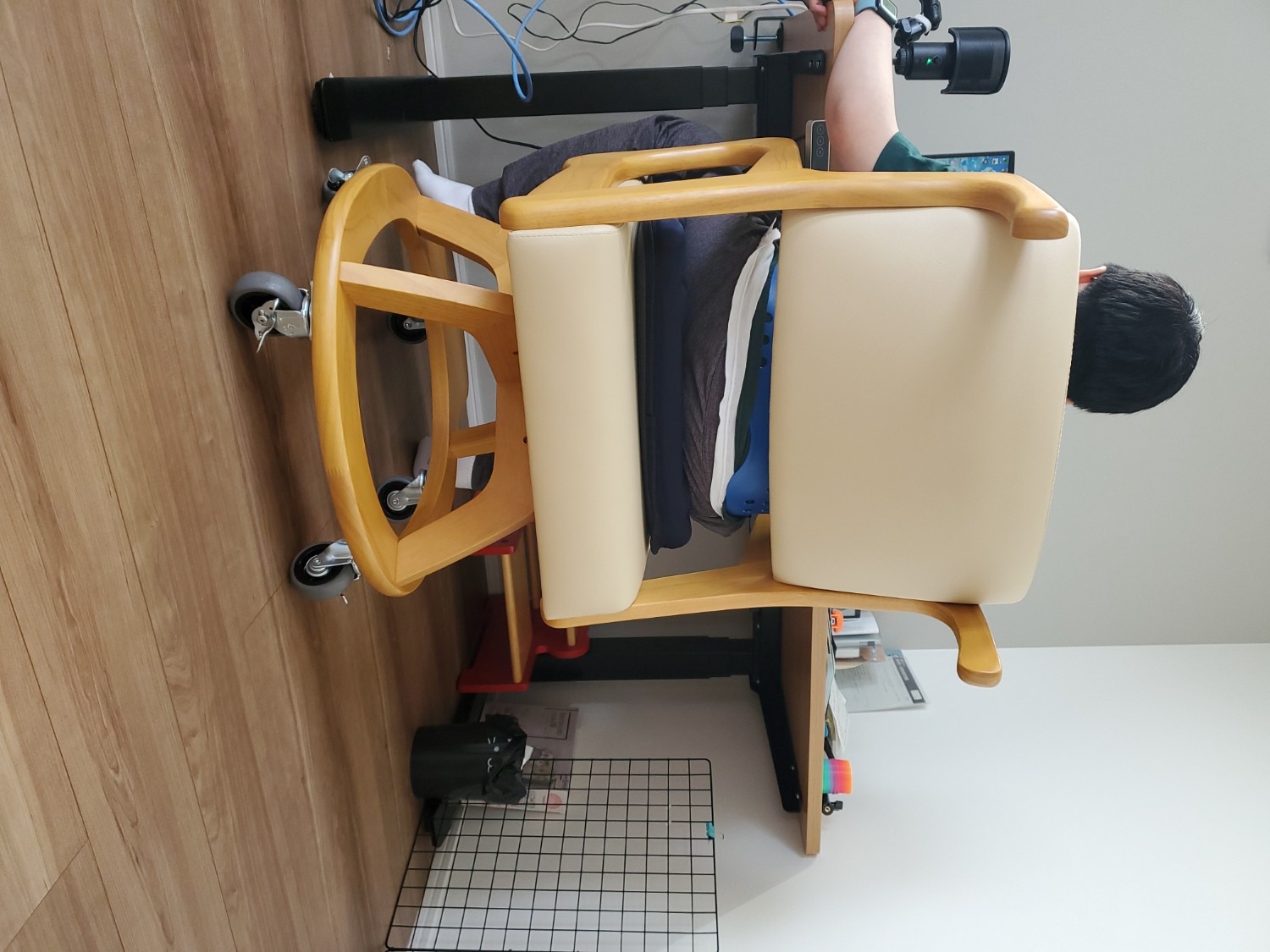 楽天市場】室内用車椅子 完成品 コンパクト 木製 車椅子 回転椅子 室内