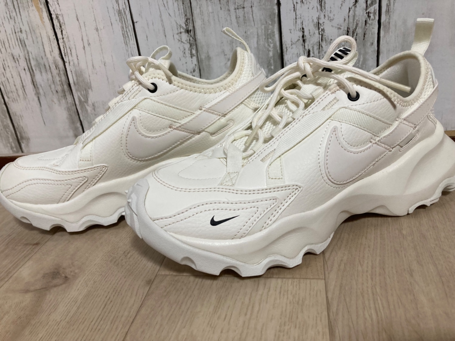 楽天市場】☆配送無料☆[NIKE] TC 7900 SUMMIT WHITE DD9682-100