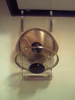 楽天市場 購入者さんの 送料無料 ヨシカワ 収納生活 レンジフード 鍋蓋ラック Sh9624 レンジフードにかけて鍋蓋を収納できるキッチン収納グッズです ヨシカワ 収納生活 レンジフード 鍋蓋ラック Sh9624 ケンコーコム みんなのレビュー 口コミ