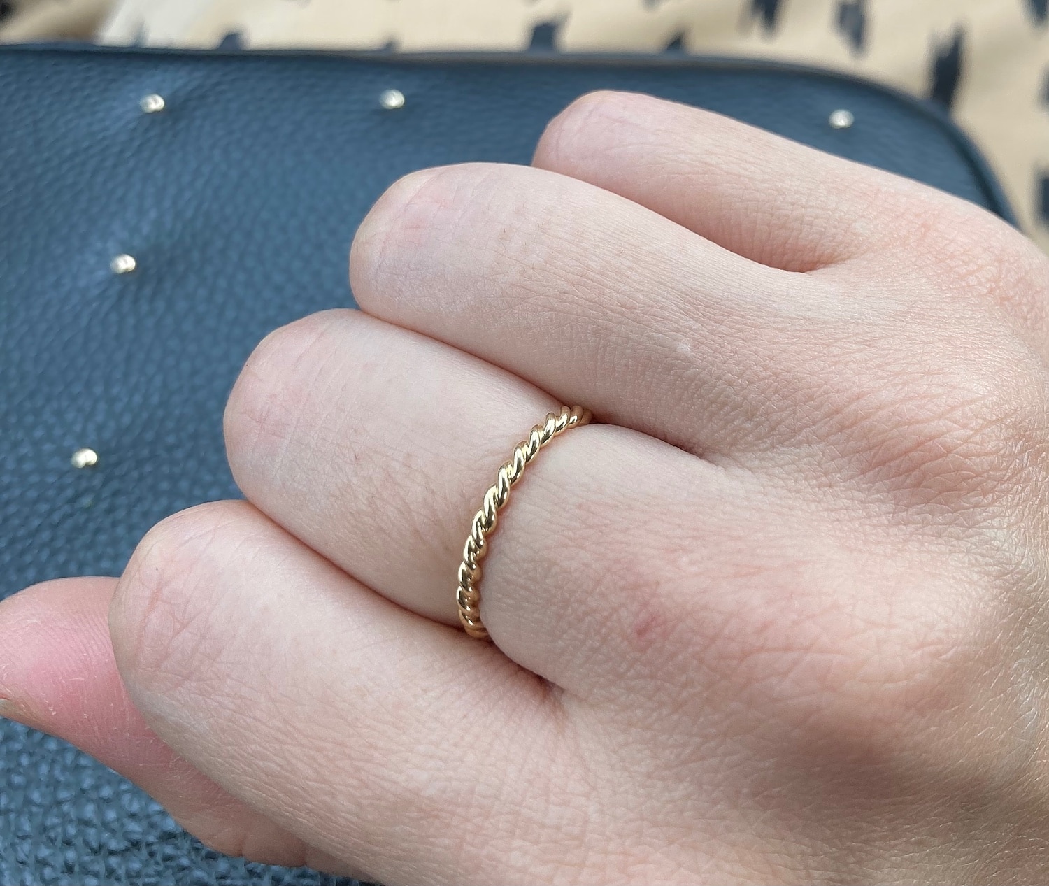 楽天市場】【Amelie Ring】 K10/K18/Pt900 一周 ツイスト 地金 リング